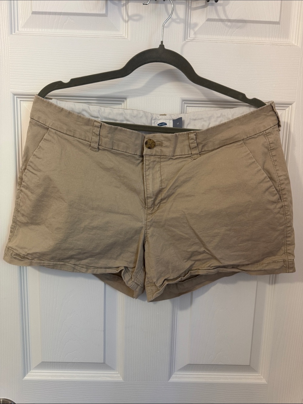 Old Navy Women's Tan Chino Bermuda Shorts
